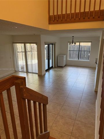 4825 SW 149th Ct 18B, Miami, FL 33185