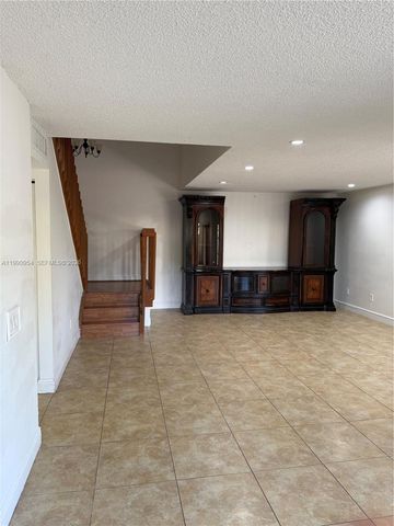 4825 SW 149th Ct 18B, Miami, FL 33185