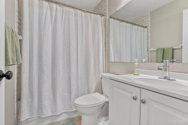 4390 S Mallard Cove, Deerfield Twp., OH 45040