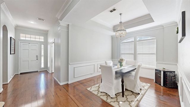 6869 Shoreview Drive, Grand Prairie, TX 75054