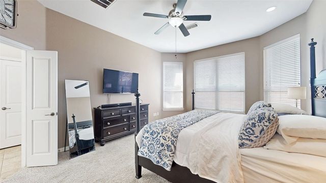 6869 Shoreview Drive, Grand Prairie, TX 75054