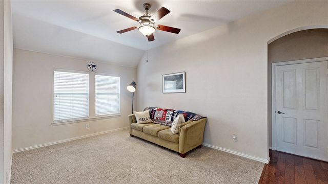 6869 Shoreview Drive, Grand Prairie, TX 75054