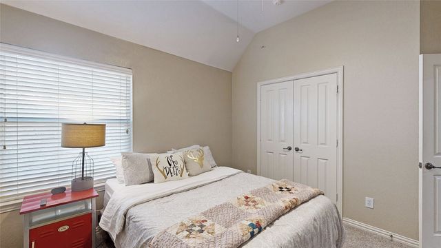 6869 Shoreview Drive, Grand Prairie, TX 75054