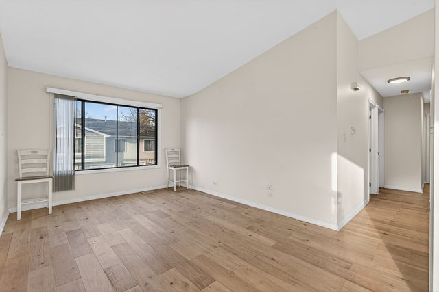 455 Kennedy Place, Vernon Hills, IL 60061