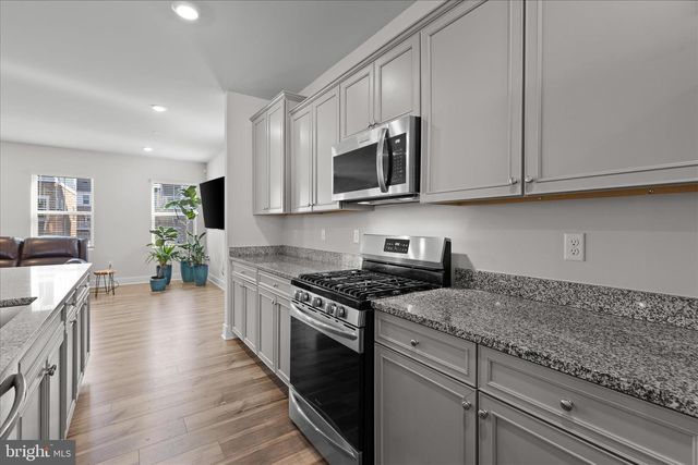 4108 HATLEY PL, White Plains, MD 20695