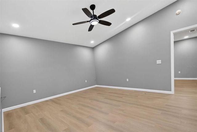 3957 BEARDED OAKS COURT, Sarasota, FL 34232