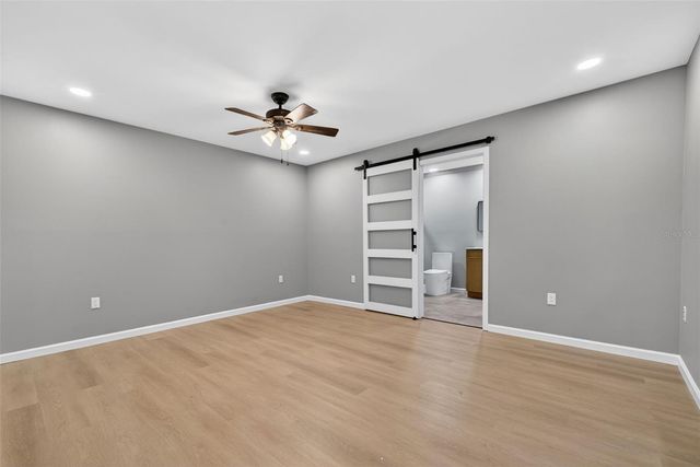 3957 BEARDED OAKS COURT, Sarasota, FL 34232