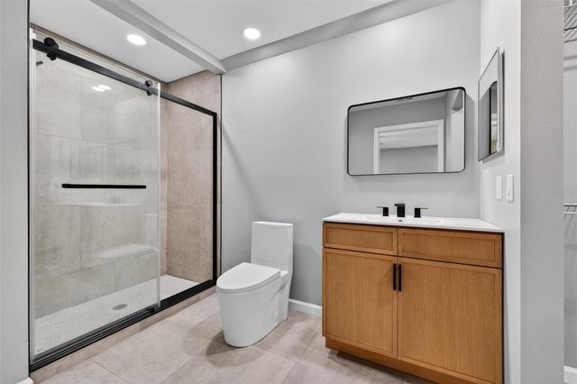 3957 BEARDED OAKS COURT, Sarasota, FL 34232