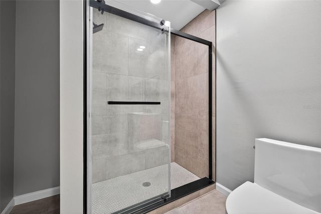 3957 BEARDED OAKS COURT, Sarasota, FL 34232