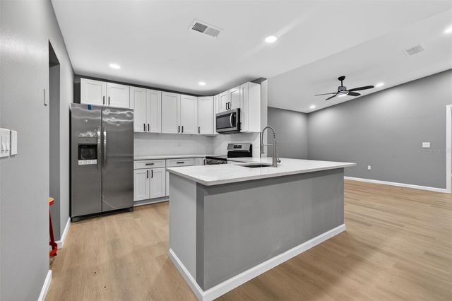 3957 BEARDED OAKS COURT, Sarasota, FL 34232