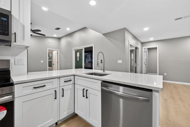 3957 BEARDED OAKS COURT, Sarasota, FL 34232