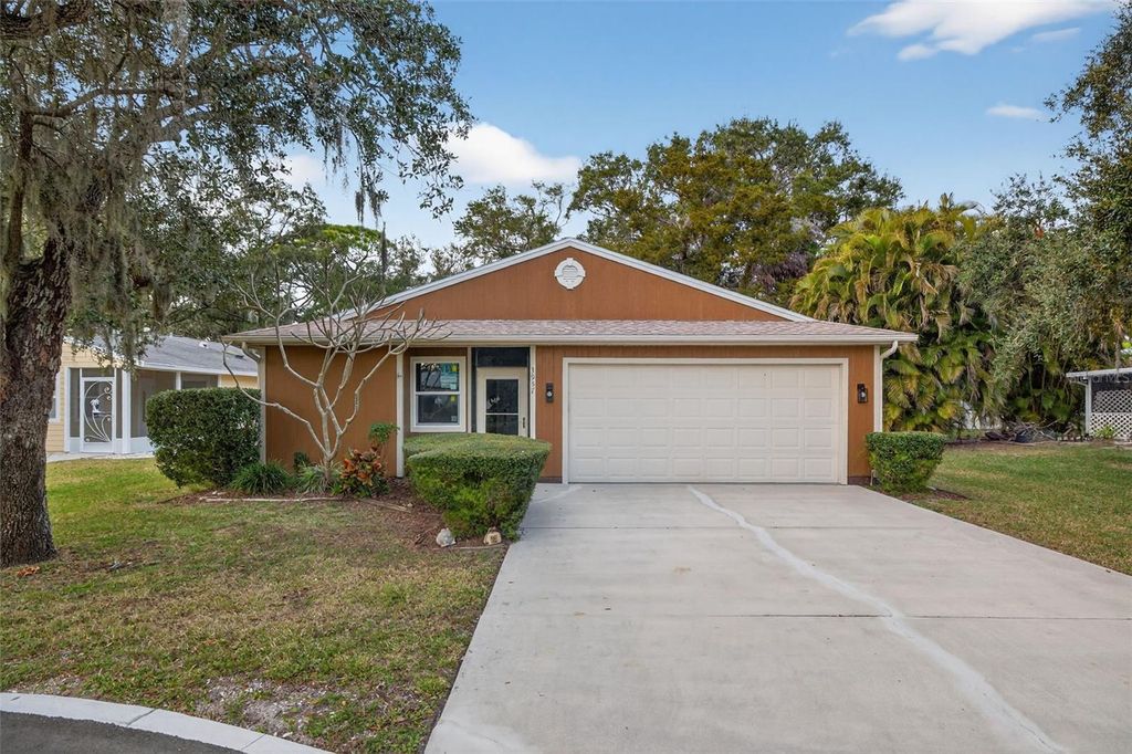 3957 BEARDED OAKS COURT, Sarasota, FL 34232