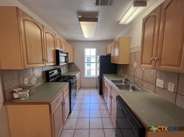 1414 River Road 1416, San Marcos, TX 78666