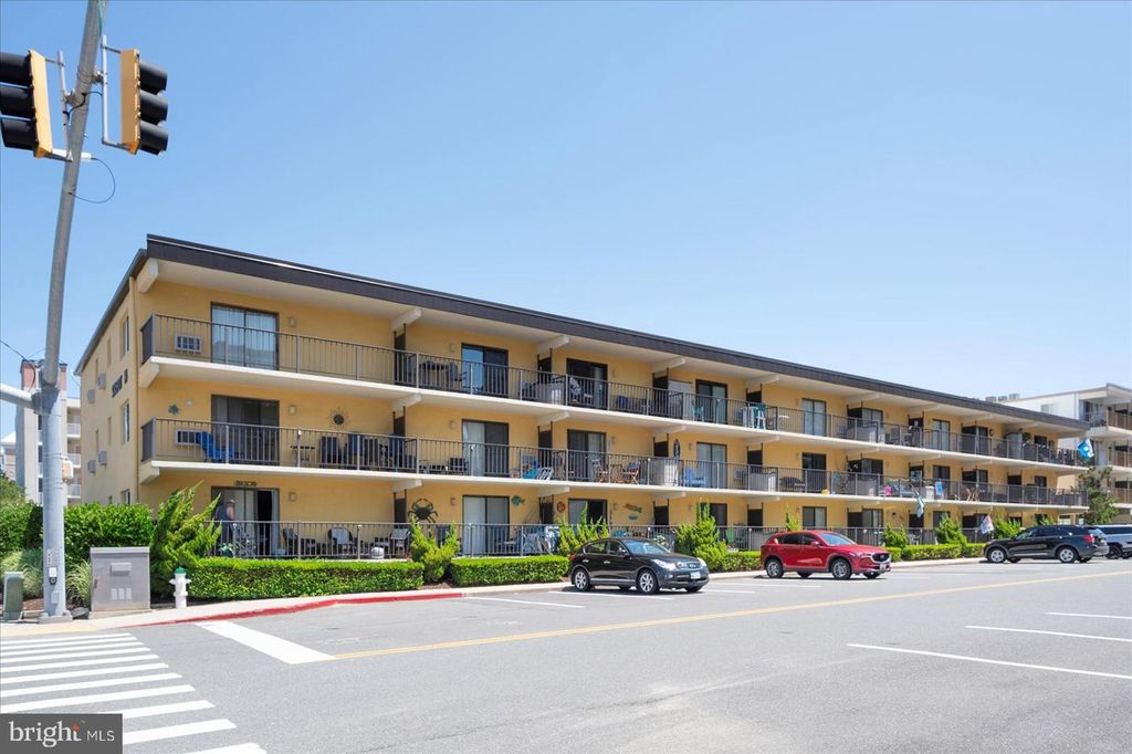 14 136TH ST #101, Ocean City, MD 21842