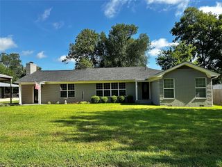106 Leland Drive, Athens, TX 75751
