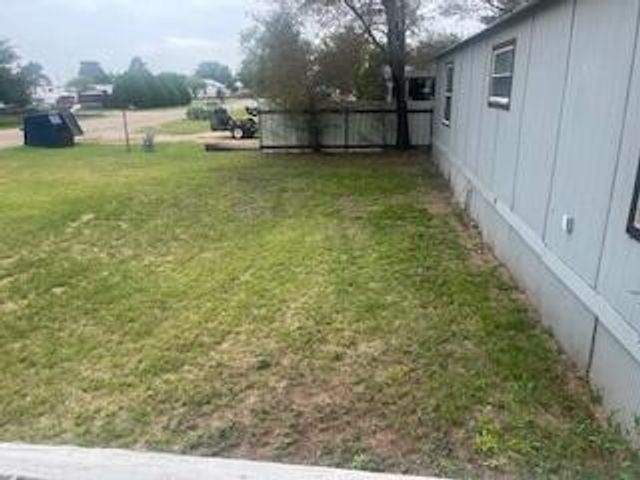 6806 N County Rd 1630, Shallowater, TX 79363