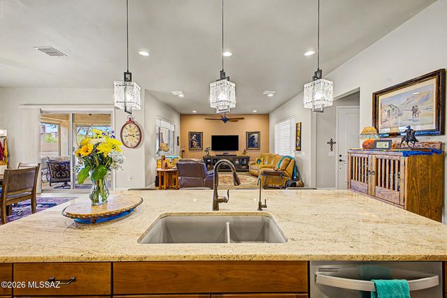 43 E Peralta Canyon Court, Oro Valley, AZ 85755