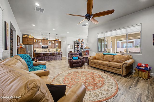 43 E Peralta Canyon Court, Oro Valley, AZ 85755