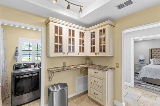 924 VIRGINIA AVENUE, St Cloud, FL 34769