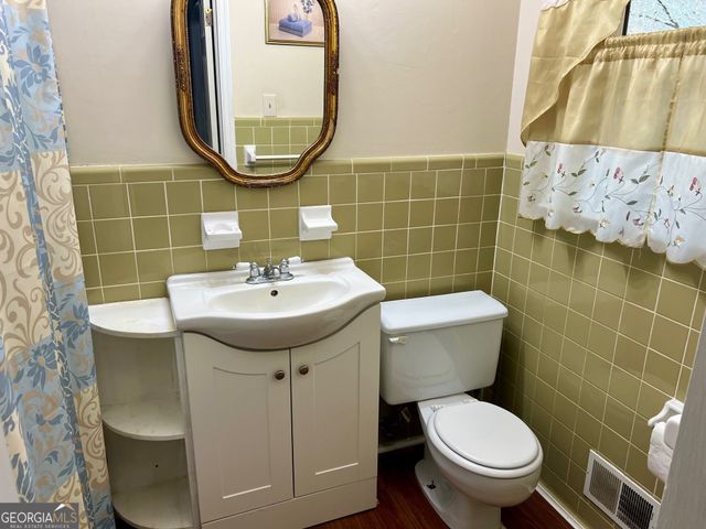 233 Old 41 Highway, Barnesville, GA 30204