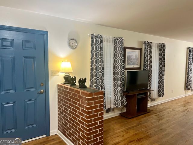 233 Old 41 Highway, Barnesville, GA 30204