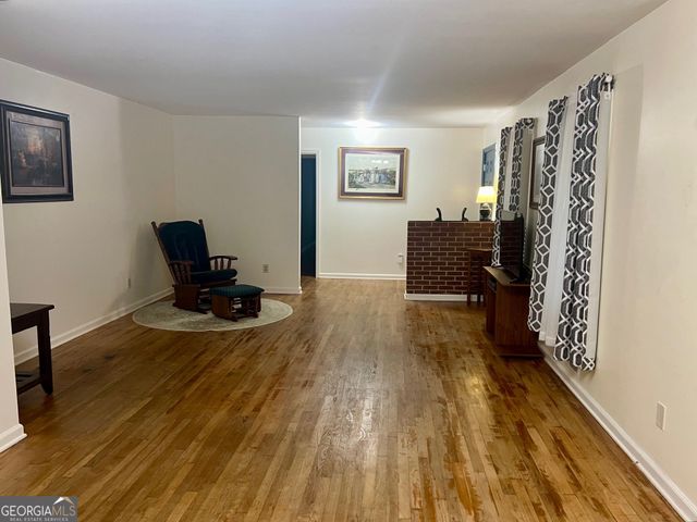 233 Old 41 Highway, Barnesville, GA 30204