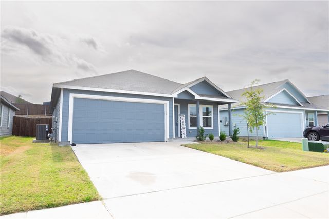 1307 Rodeo Circuit Way, Crandall, TX 75114
