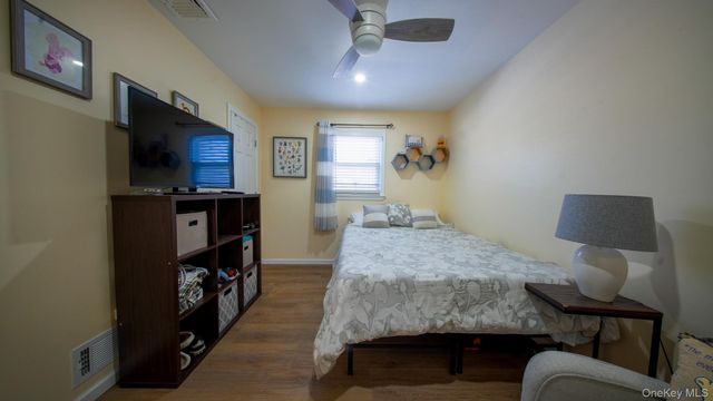 19 Larch Road, Rocky Point, NY 11778