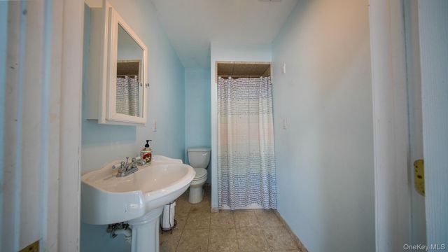 19 Larch Road, Rocky Point, NY 11778