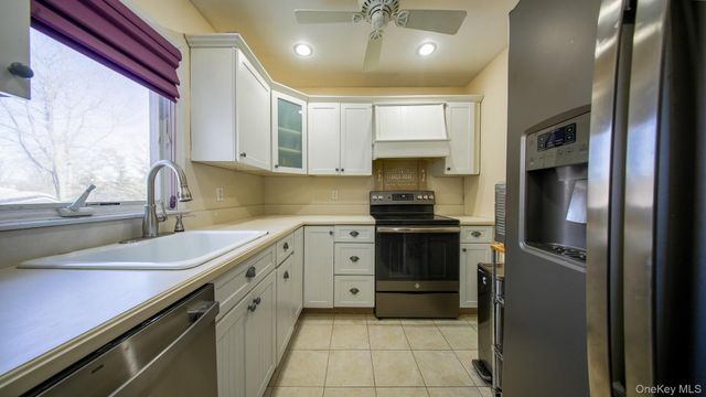 19 Larch Road, Rocky Point, NY 11778