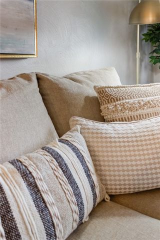 118 Hershey Dr, Mckeesport, PA 15132