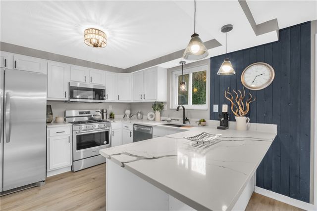 118 Hershey Dr, Mckeesport, PA 15132