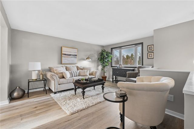 118 Hershey Dr, Mckeesport, PA 15132