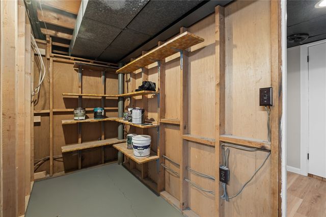 118 Hershey Dr, Mckeesport, PA 15132