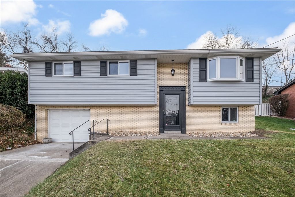 118 Hershey Dr, Mckeesport, PA 15132