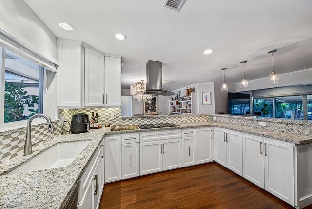 2125 NE 17th Terrace, Wilton Manors, FL 33305