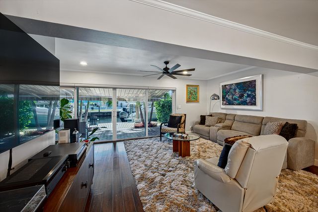 2125 NE 17th Terrace, Wilton Manors, FL 33305