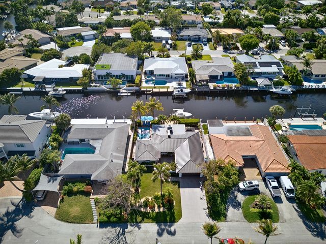 2125 NE 17th Terrace, Wilton Manors, FL 33305