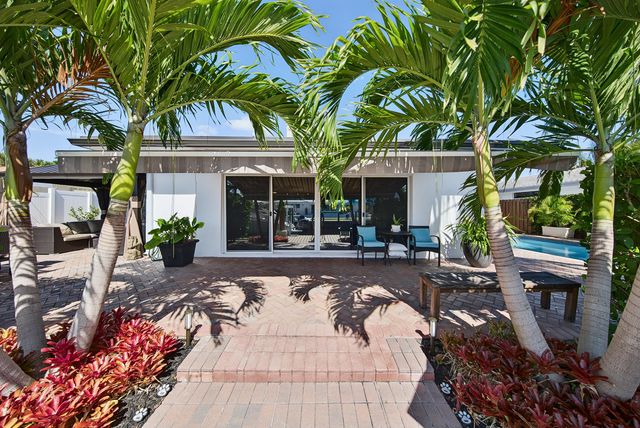 2125 NE 17th Terrace, Wilton Manors, FL 33305