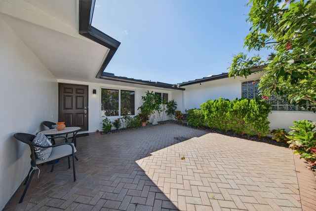 2125 NE 17th Terrace, Wilton Manors, FL 33305