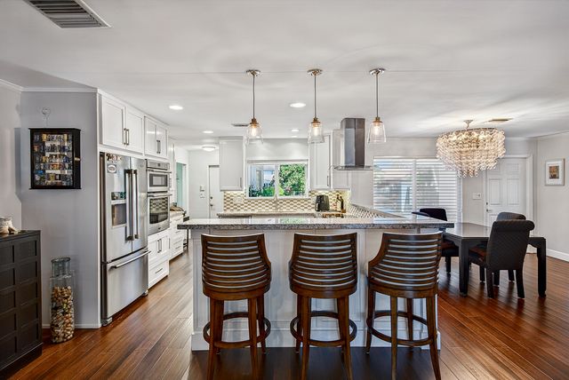 2125 NE 17th Terrace, Wilton Manors, FL 33305