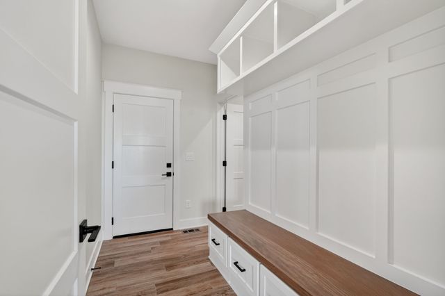 2605 Blooming Heights Drive, Norwalk, IA 50211