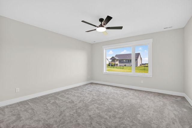 2605 Blooming Heights Drive, Norwalk, IA 50211