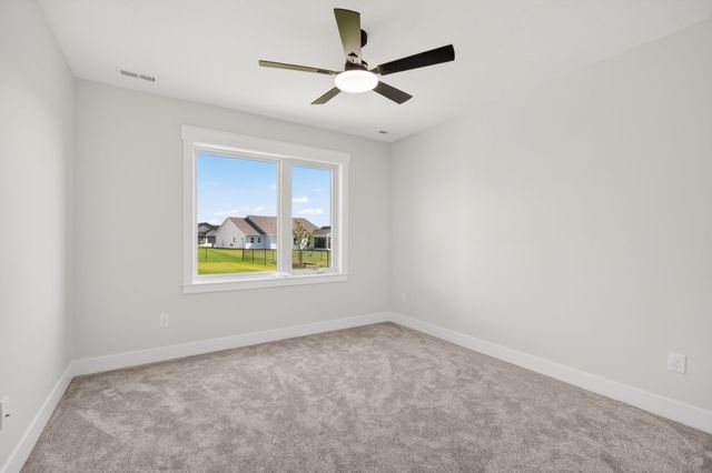 2605 Blooming Heights Drive, Norwalk, IA 50211