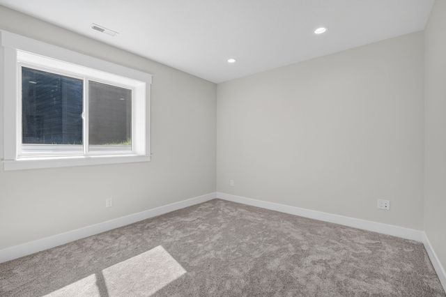 2605 Blooming Heights Drive, Norwalk, IA 50211
