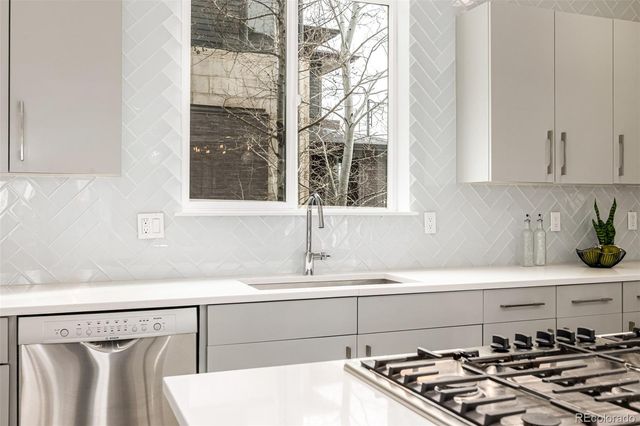 8565 E 50th Drive, Denver, CO 80238