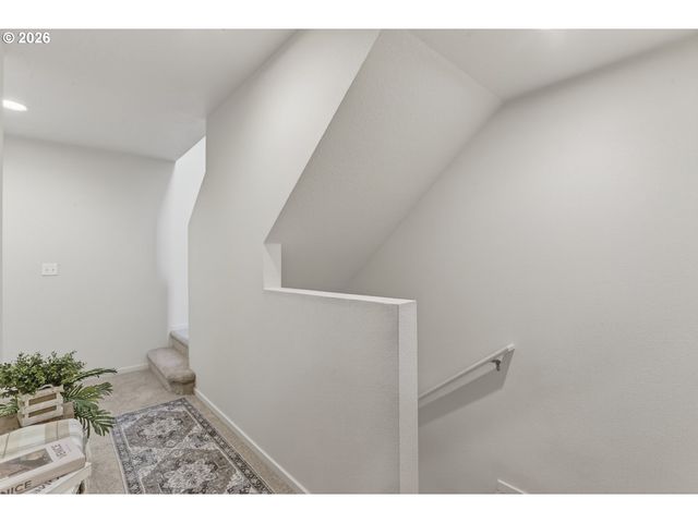 33299 Sw HAVLIK Dr, Scappoose, OR 97056