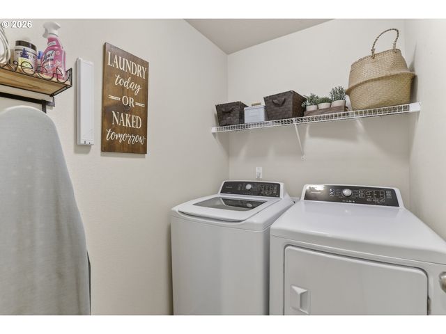 33299 Sw HAVLIK Dr, Scappoose, OR 97056