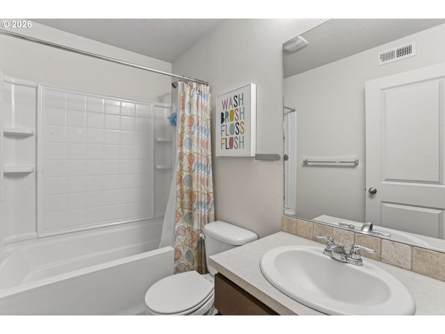 33299 Sw HAVLIK Dr, Scappoose, OR 97056