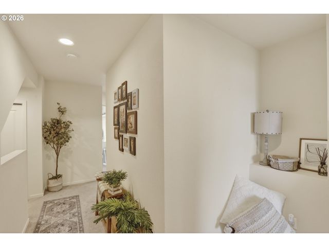 33299 Sw HAVLIK Dr, Scappoose, OR 97056